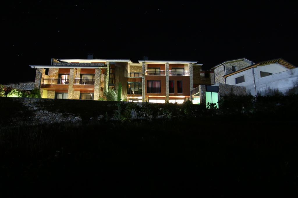 Dolcet L'Hotel Alas Exterior photo